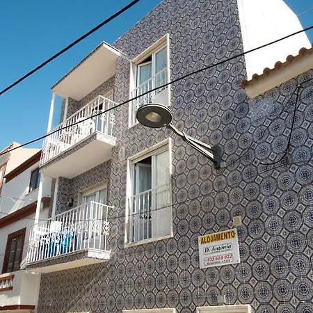 D. Antonia بينيش